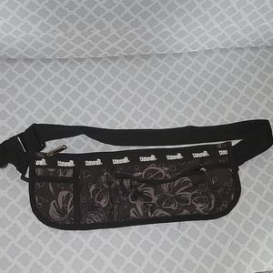 Gently usedHawaii Spirit fanny, black and gray